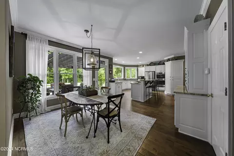 Dining - 390 Whitebridge Rd, Hampstead, NC 28443 photo 4 of 4