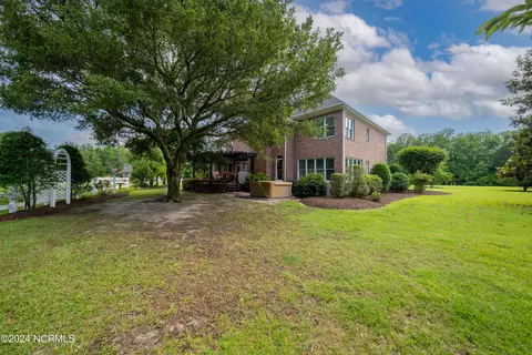 Exterior - 390 Whitebridge Rd, Hampstead, NC 28443 photo 21 of 24