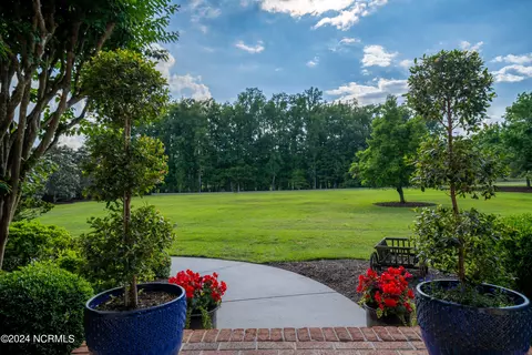 Exterior - 390 Whitebridge Rd, Hampstead, NC 28443 photo 10 of 24