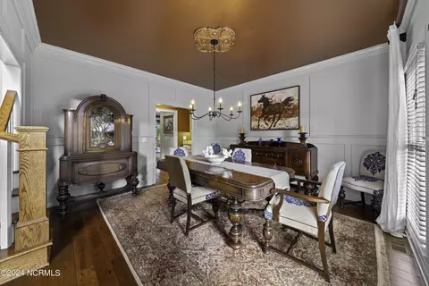 Dining - 390 Whitebridge Rd, Hampstead, NC 28443 photo 2 of 4