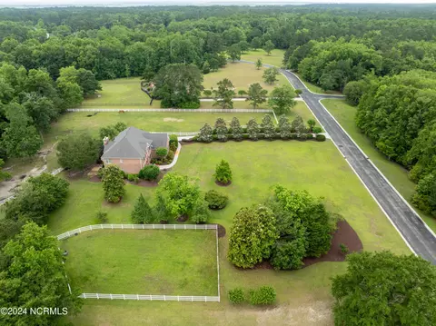 View/Area - 390 Whitebridge Rd, Hampstead, NC 28443 photo 7 of 10