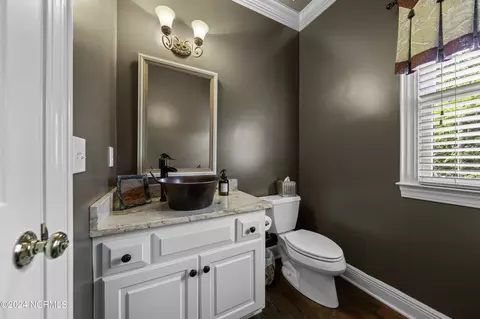 Bath - 390 Whitebridge Rd, Hampstead, NC 28443 photo 1 of 9