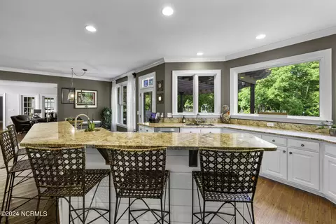 Kitchen - 390 Whitebridge Rd, Hampstead, NC 28443 photo 4 of 6