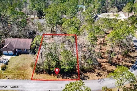 904 Hurricane Ct, New Bern, NC 28560