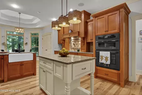 Kitchen - 907 Grandview Dr, Hampstead, NC 28443 photo 3 of 5