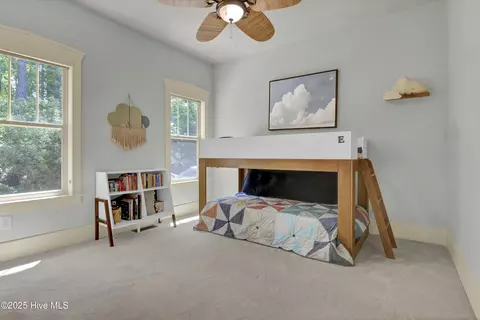 Bedroom - 907 Grandview Dr, Hampstead, NC 28443 photo 9 of 14