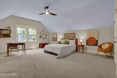 Bedroom - 907 Grandview Dr, Hampstead, NC 28443 photo 12 of 14