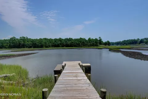 View/Area - 907 Grandview Dr, Hampstead, NC 28443 photo 5 of 9