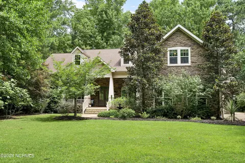 907 Grandview Dr, Hampstead, NC 28443