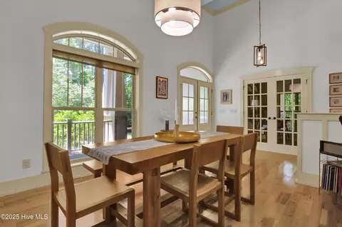 Dining - 907 Grandview Dr, Hampstead, NC 28443 photo 2 of 5