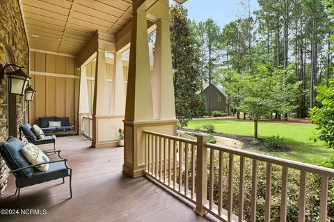 Exterior - 907 Grandview Dr, Hampstead, NC 28443 photo 5 of 14