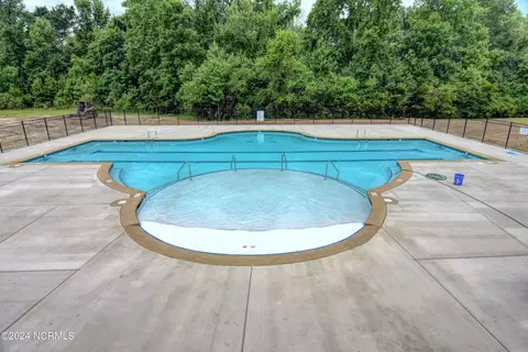 Exterior - 907 Grandview Dr, Hampstead, NC 28443 photo 12 of 14