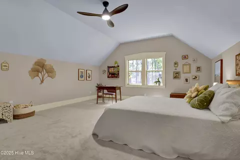 Bedroom - 907 Grandview Dr, Hampstead, NC 28443 photo 13 of 14