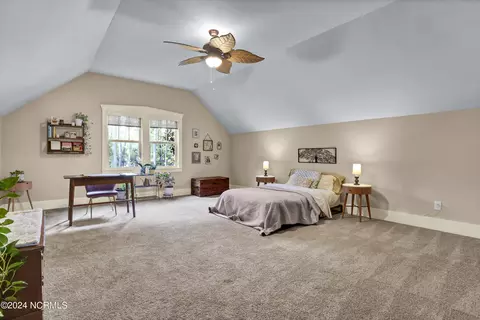 Bedroom - 907 Grandview Dr, Hampstead, NC 28443 photo 5 of 14