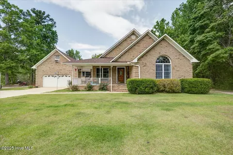 114 Christianna Ct, Havelock, NC 28532