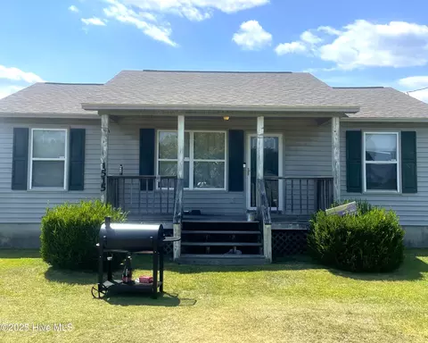 1515 Up Creek Rd, Cove City, NC 28523