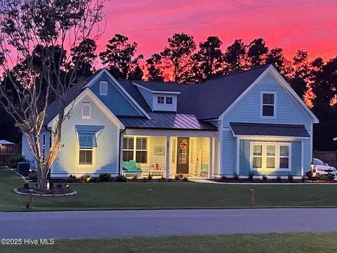 105 Camden Trl, Hampstead, NC 28443