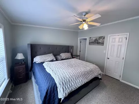 Bedroom - 105 Sunset Ct, Hampstead, NC 28443 photo 3 of 6