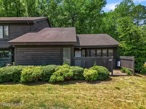 601 Crawford Creek Dr, Rockingham, NC 28379