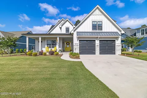 8118 Manassas Lake Ln, Leland, NC 28451