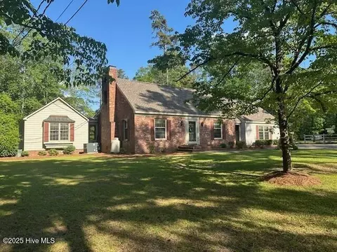 1220 Spivey Rd, Whiteville, NC 28472