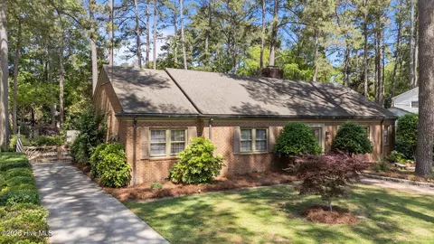 224 Westview Park Dr, Rocky Mount, NC 27804