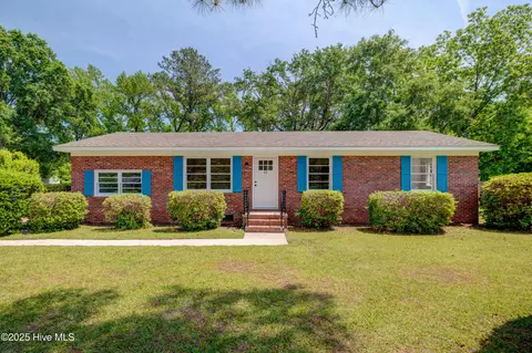 22 Silva Terra Dr, Wilmington, NC 28412