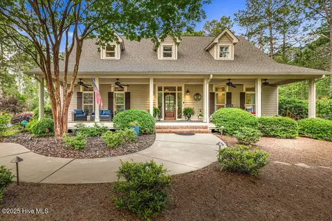 42 Chestertown Dr, Pinehurst, NC 28374 photo 2