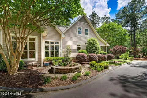42 Chestertown Dr, Pinehurst, NC 28374 photo 5