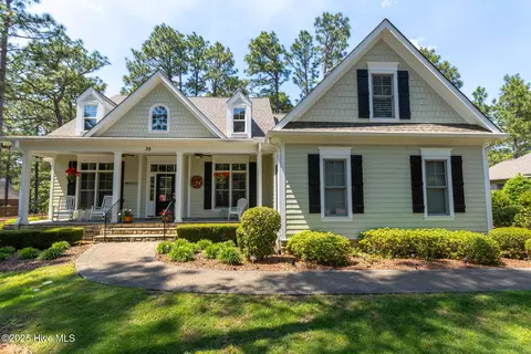 39 Deerwood Ln, Pinehurst, NC 28374