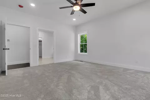 Bedroom - 140 E Ag Dr, New Bern, NC 28562 photo 2 of 6