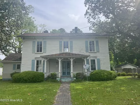 105 S Front St, Hamilton, NC 27840