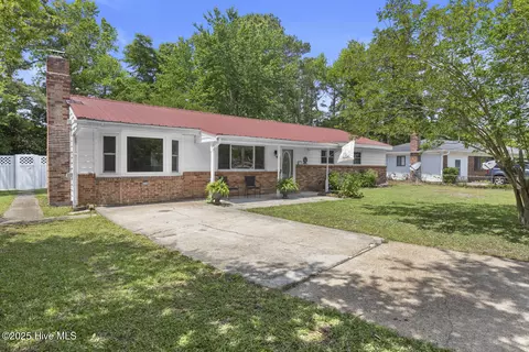 316 Ramsey Dr, Jacksonville, NC 28540
