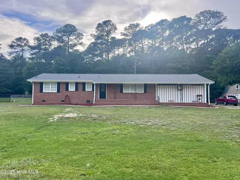 617 Ridge Dr, Goldsboro, NC 27530