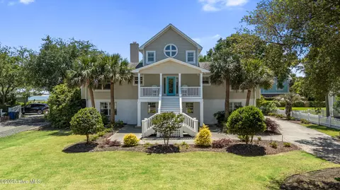 6576 Towles Rd, Wilmington, NC 28409