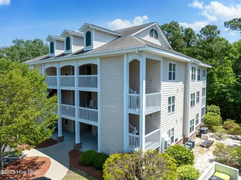 3350 Club Villas Dr # 2004, Southport, NC 28461