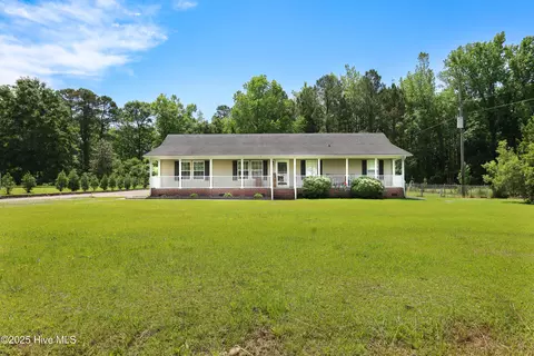 2287 Dawson Cabin Rd, Jacksonville, NC 28540