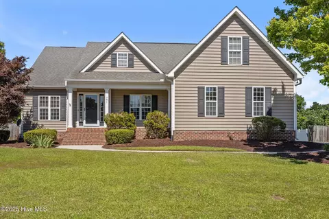 791 Ray Crawford Dr, Winterville, NC 28590