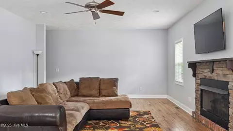 116 Argyll Ave, Aberdeen, NC 28315 photo 13
