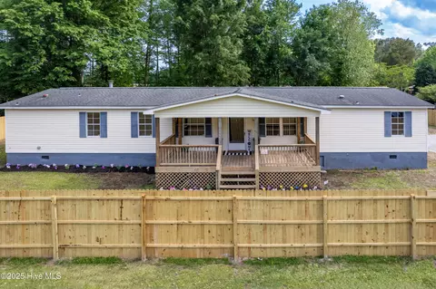 117 Rodeo Ln, Jacksonville, NC 28540
