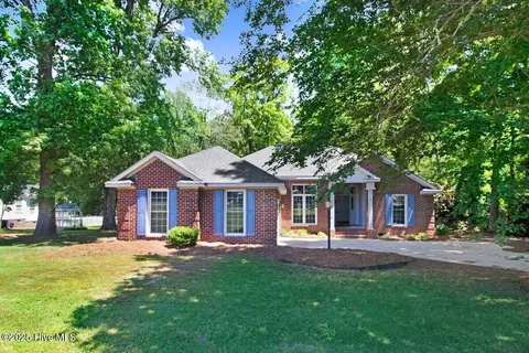 112 Farnsworth Dr, Goldsboro, NC 27530