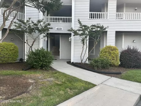 4113 Breezewood Dr #204, Wilmington, NC 28412
