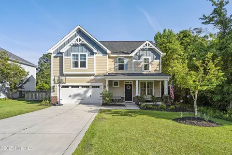 402 Canvasback Ln, Sneads Ferry, NC 28460