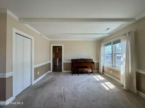 Living - 3773 Bear Grass Rd, Williamston, NC 27892 photo 1 of 5