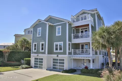 1 Bay St, Wrightsville Beach, NC 28480
