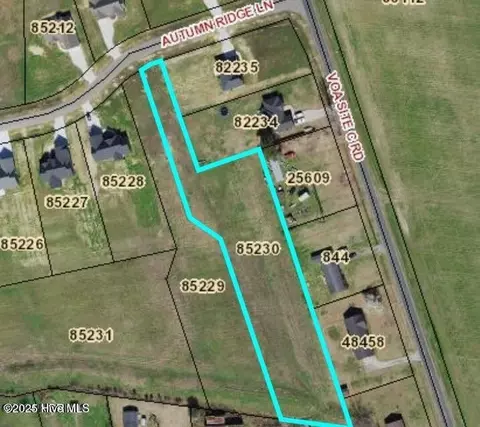 2560 Autumn Ridge Ln, Greenville, NC 27834