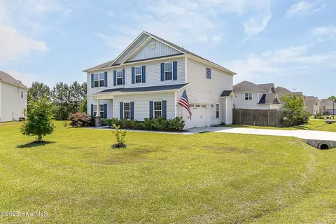324 Catamaran Rd, Swansboro, NC 28584