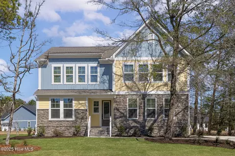 735 Hollybriar Loop Rd SE, Bolivia, NC 28422