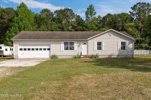 307 Dell Brock Rd, Beulaville, NC 28518