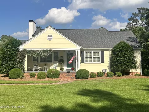 310 N Franklin St, Whiteville, NC 28472